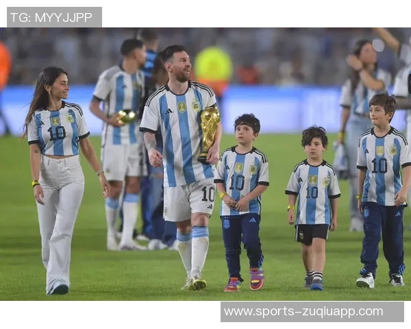 安东内拉庆祝儿子蒂亚戈13岁生日,社交媒体分享温馨照片感动满满